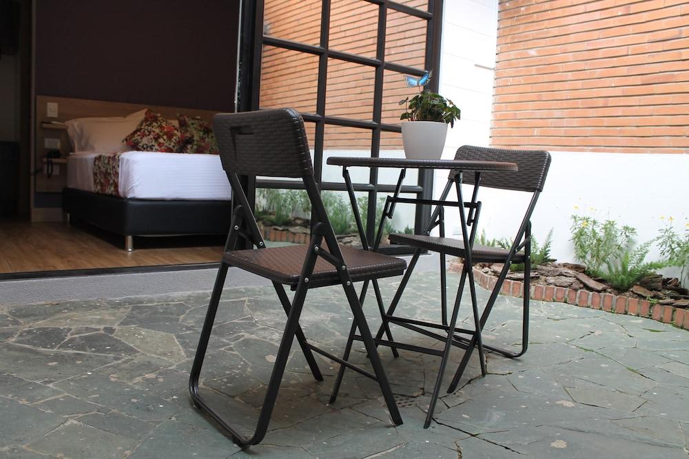 Poma Rosa Hotel 4*